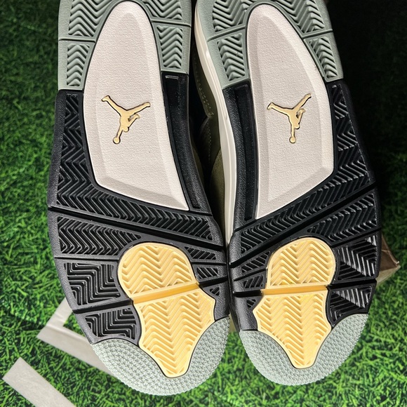 Jordan 4s Olive main image 4